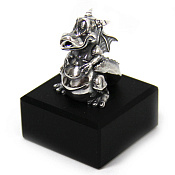 Сувенир Дракон из серебра с ювелирным стеклом
